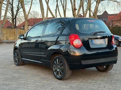 Begagnad Chevrolet Aveo 84 HK (61 kW) 2010 Svart Halvkombi