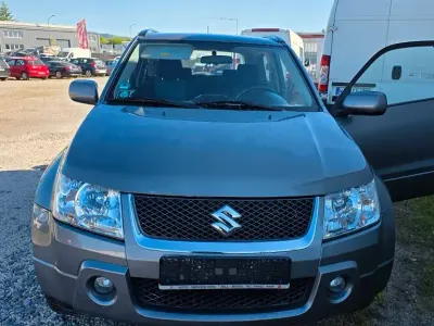 Second-hand Suzuki Grand Vitara 129 CP (94 kW) 2009 Gri SUV