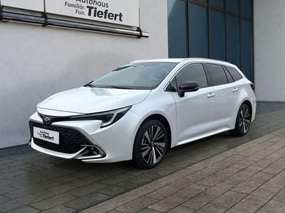 Neu Toyota Corolla 196 PS (144 kW) 2025 Weiß Kombi