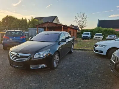 Gebraucht Opel Insignia Innovation 160 PS (117 kW) 2012 Schwarz Kombi