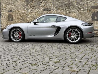Porsche 718 Cayman