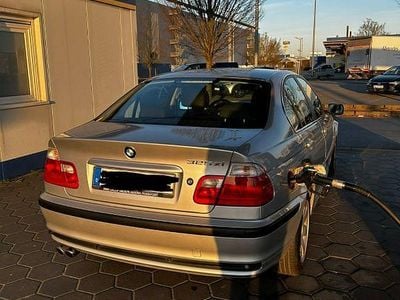Gebraucht BMW 325 192 PS (141 kW) 2001 Silber Limousine