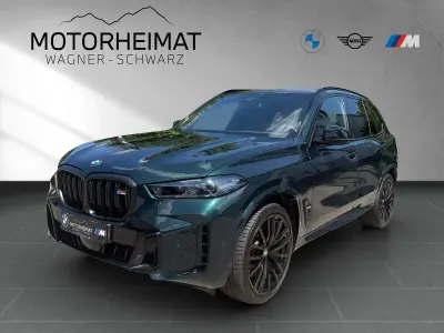 Gebraucht BMW X5 M Sport 530 PS (389 kW) 2023 Individual lack oxford grün SUV