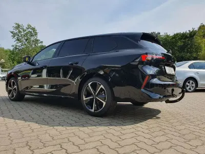 Używany Opel Astra 131 KM (96 kW) 2024 Czarny Kombi