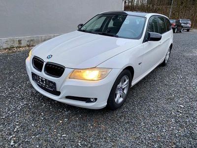 Gebraucht BMW 318 Comfort Edition 143 PS (105 kW) 2011 Weiß Kombi