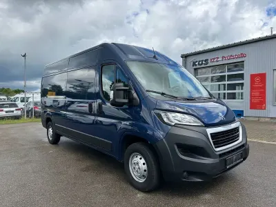 Gebraucht Peugeot Boxer 140 PS (102 kW) 2023 Blau Van