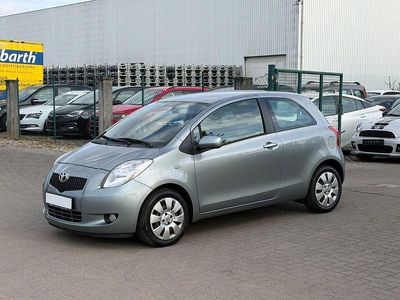 Usata Toyota Yaris Sol 87 CV (63 kW) 2008 Argento Utilitaria