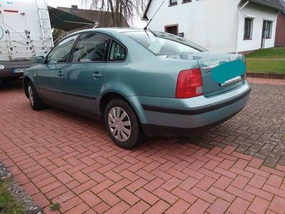 gebraucht VW Passat Limousine 1,8