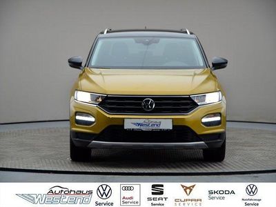 Second-hand VW T-Roc United 150 CP (110 kW) 2020 Galben SUV