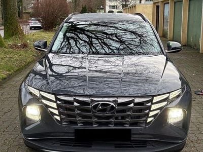 Grau Gebraucht 2023 Hyundai Tucson Trend SUV | 27.999 € (Guter Preis)