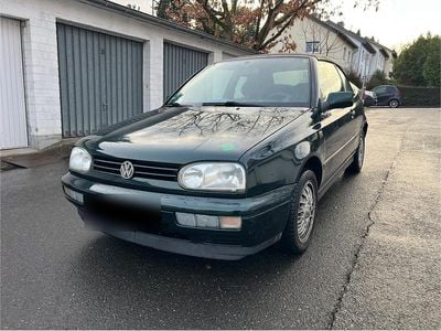 Gebraucht VW Golf 90 PS (66 kW) 1994 Grün Cabrio