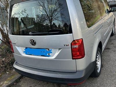Gebraucht VW Caddy Maxi Highline 125 PS (91 kW) 2018 Silber Van / Kleinbus