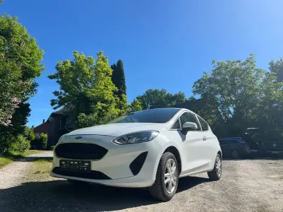 Gebraucht Ford Fiesta 71 PS (52 kW) 2017 Weiß Kleinwagen