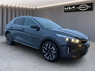 Neu Kia XCeed 150 PS (110 kW) 2026 Grau SUV