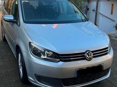 Gebraucht VW Touran 140 PS (102 kW) 2012 Silber Van / Kleinbus