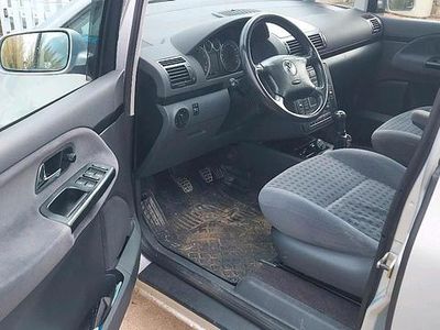 VW Sharan