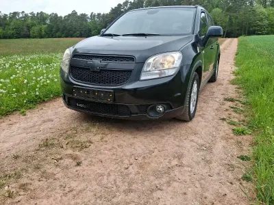 Używany Chevrolet Orlando 150 KM (110 kW) 2012 Czarny Minivan
