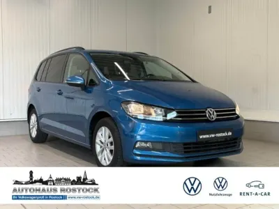 Gebraucht VW Touran Comfortline 116 PS (85 kW) 2017 Blau Van / Kleinbus