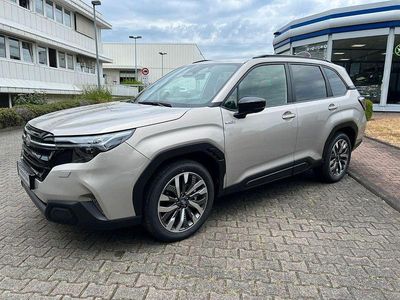 Gebraucht Subaru Forester Platinum 136 PS (100 kW) 2025 Silber SUV