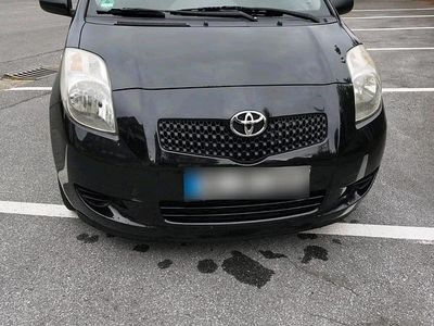 Usata Toyota Yaris 69 CV (50 kW) 2006 Nero Utilitaria