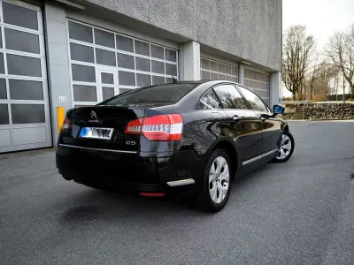 Gebraucht Citroën C5 Exclusive 156 PS (114 kW) 2014 Schwarz Limousine