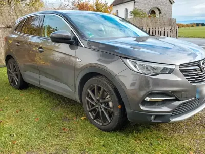 Używany Opel Grandland X 300 KM (220 kW) 2020 Szary SUV