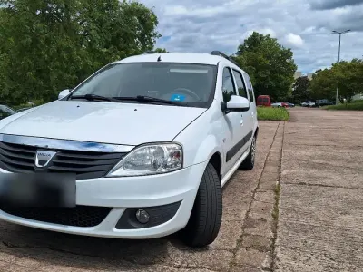 Gebraucht Dacia Logan 85 PS (62 kW) 2011 Weiß Kombi