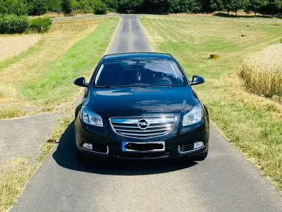 Gebraucht Opel Insignia Active 140 PS (102 kW) 2013 Schwarz Limousine