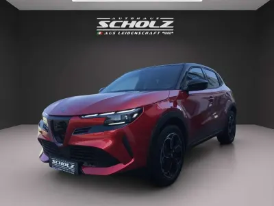 Gebraucht Alfa Romeo Junior Edizione Speciale 114 kW (156 PS) 2024 Rot SUV