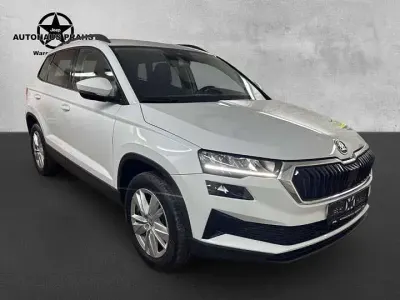 Gebraucht Skoda Karoq 150 PS (110 kW) 2023 Moonweiss metallic (metallic) SUV