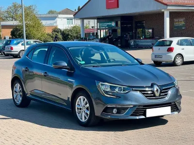 Gebraucht Renault Mégane Intens 132 PS (97 kW) 2017 Grau Limousine