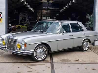 Grau Gebraucht 1967 Mercedes S280 SE Limousine | 48.250 €