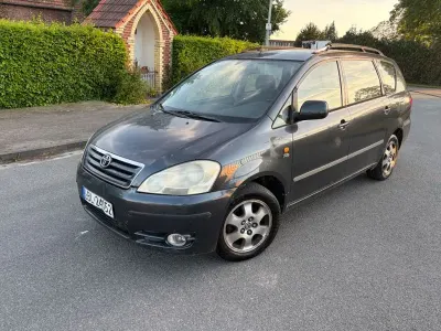 Gebraucht Toyota Avensis Verso 116 PS (85 kW) 2003 Blau Van / Kleinbus