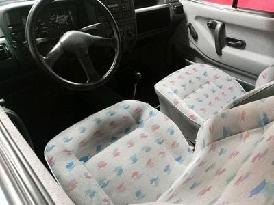 Second-hand VW Polo 45 CP (33 kW) 1992 Albastru Hatchback