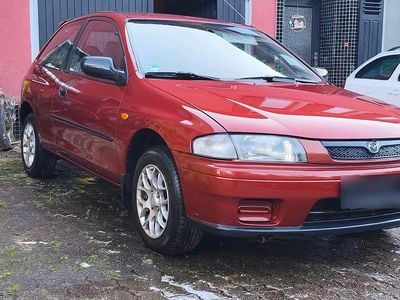 Gebraucht Mazda 323F Edition 88 PS (64 kW) 1998 Braun Kleinwagen