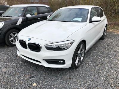 gebraucht BMW 118 118 i Advantage weiß mit Sommer- & Winterreife