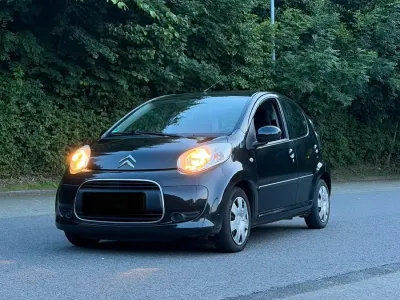 Gebraucht Citroën C1 68 PS (50 kW) 2011 Schwarz Kleinwagen
