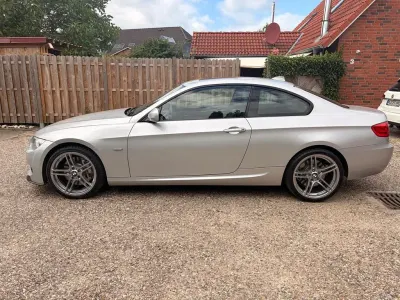 Gebraucht BMW 335 Sport Line 306 PS (225 kW) 2011 Silber Coupé