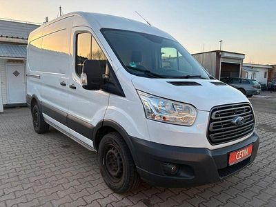 Gebraucht Ford Transit Trend 131 PS (96 kW) 2018 Weiß Van / Kleinbus