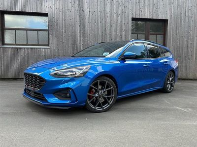 Second-hand Ford Focus ST-Line 150 CP (110 kW) 2019 Albastru Break