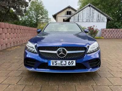 Gebraucht Mercedes C200 AMG line 184 PS (135 kW) 2018 Blau Limousine