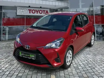 Gebraucht Toyota Yaris Comfort 111 PS (81 kW) 2020 Red mc. Kleinwagen