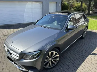 Gebraucht Mercedes E220 All-Terrain 194 PS (142 kW) 2017 Grau Kombi
