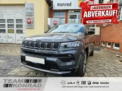 Neu Jeep Compass Summit 131 PS (96 kW) 2025 Grau SUV