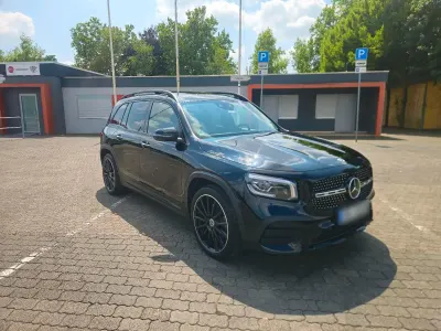 Gebraucht Mercedes GLB220 AMG 190 PS (139 kW) 2023 Schwarz SUV