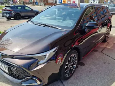 Gebraucht Toyota Corolla Team 196 PS (144 kW) 2024 Braun Kombi