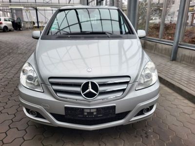 Mercedes B180