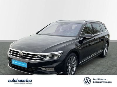 Deep black perleffekt Gebraucht 2023 VW Passat Elegance Kombi | 48.990 €