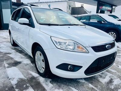 Weiß Gebraucht 2009 Ford Focus Ambiente Kombi | 3.450 € (Etwas zu teuer)