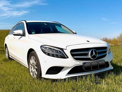 Gebraucht Mercedes C180 122 PS (89 kW) 2020 Weiß Kombi